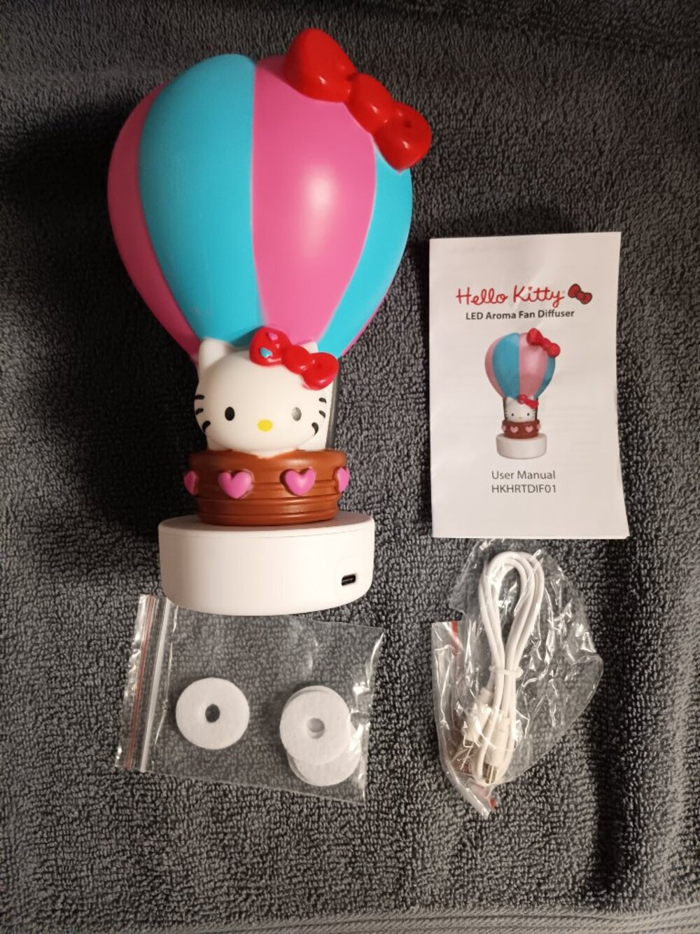 Hello Kitty LED aroma fan diffuser - Picture 2 of 2